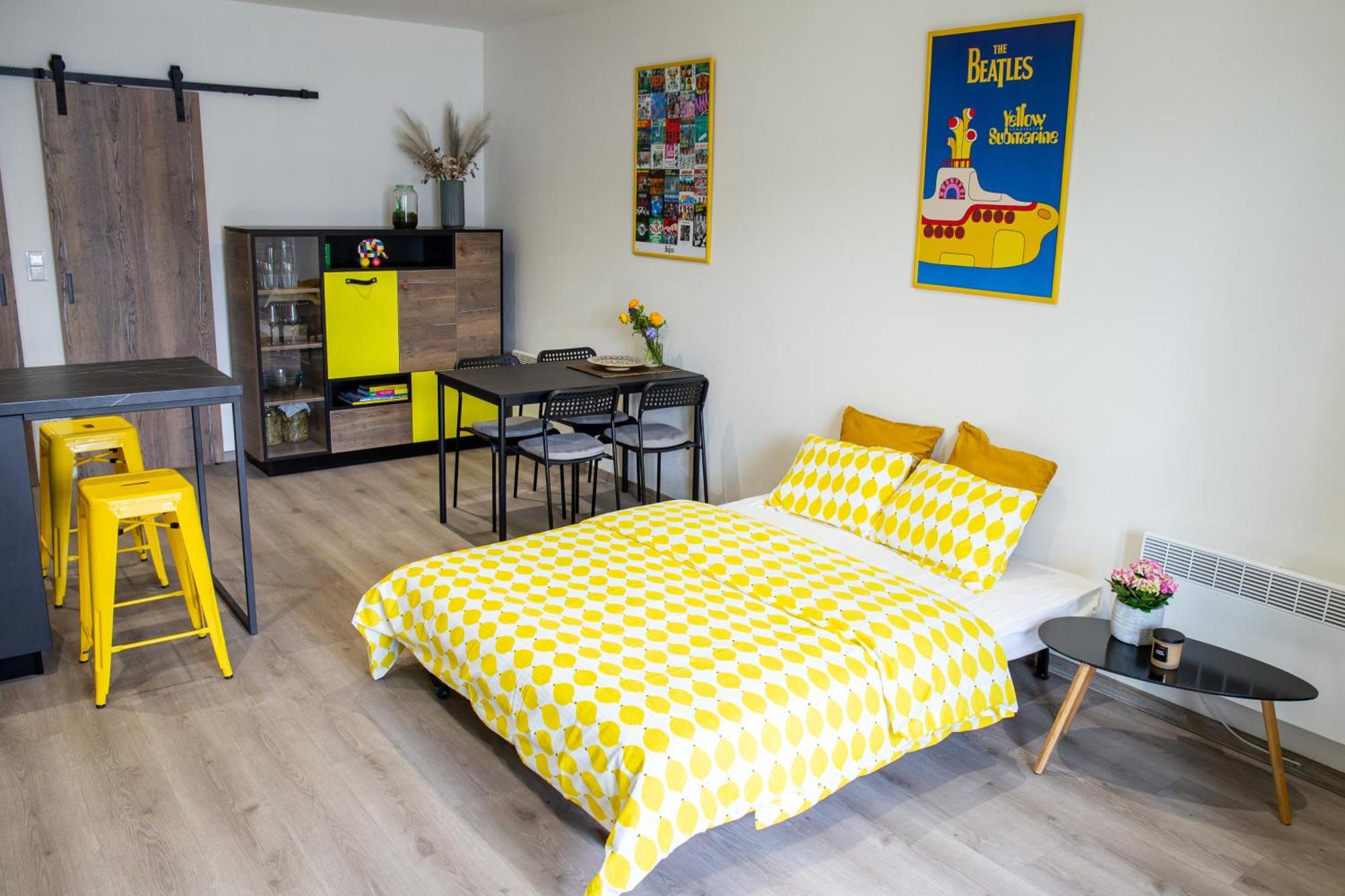 Apartman Yellow Submarine Se Slunnou Terasou Kutna Hora Ngoại thất bức ảnh